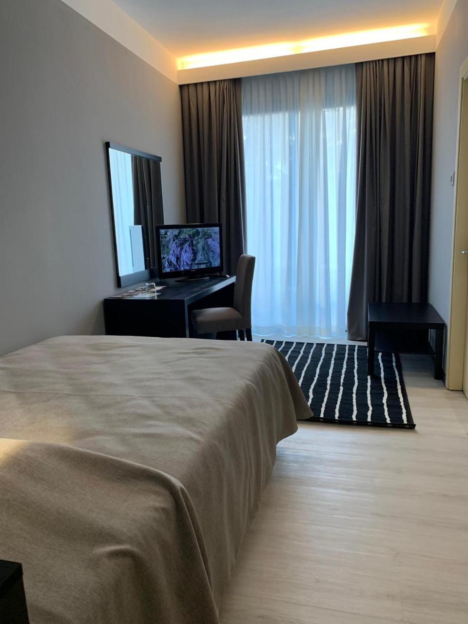 Abano Hostel Businessアーバノ・テルメ エクステリア 写真